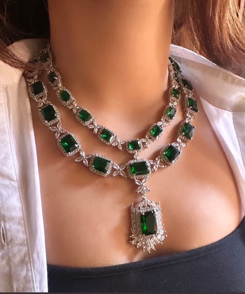 Diamond Necklace Set With Green Stone - JD SOLITAIRE